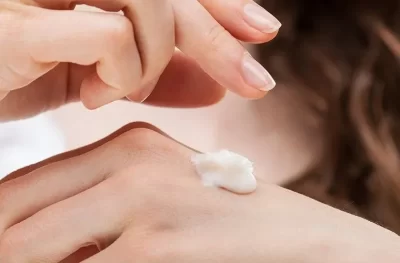 hand skincare cosmetic, usage of betulin powder